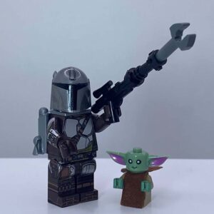 Mandalorian with jetpack _ Baby Yoda custom minifigure